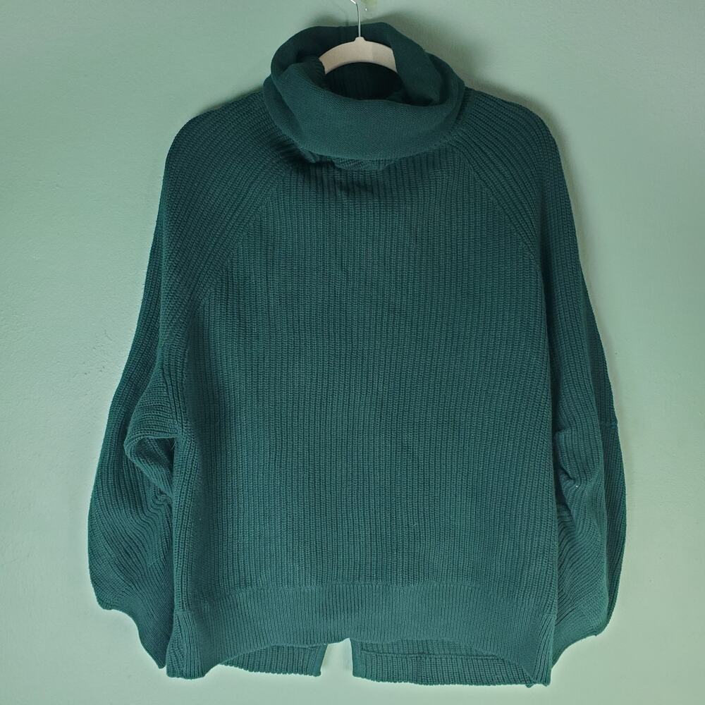 Cabi Womens Green Ruched Sleeve Cowl Neck Oversized Pullover Sweater Size Small